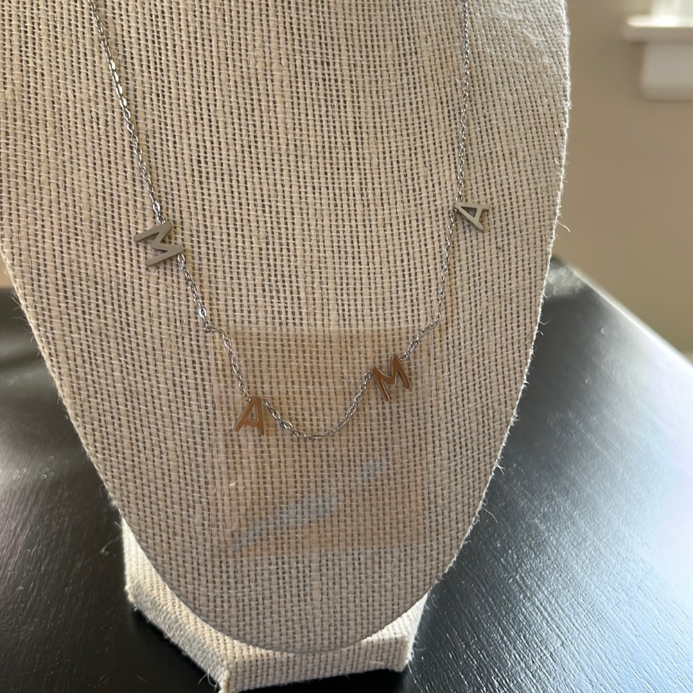 MAMA Necklace